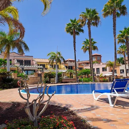 Cosy Three Bedroom In Costa Adeje